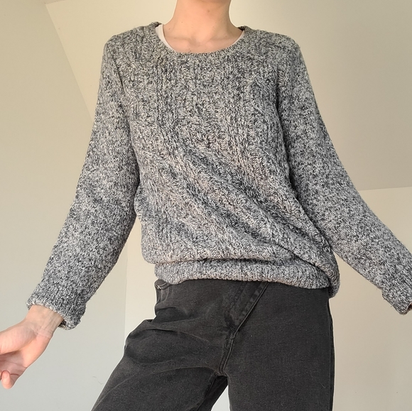 Tommy Hilfiger - Grey knit sweater - Picture 6 of 12
